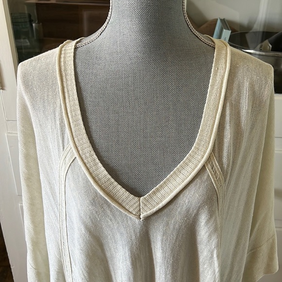 Hôtel Particulier off white linen blend poncho top - Picture 4 of 11